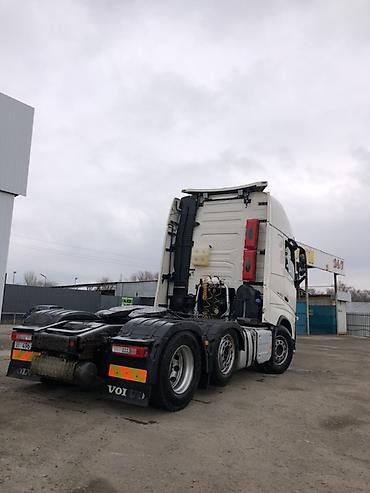 Тягачи: Тягач, Volvo, Тентованный — 5