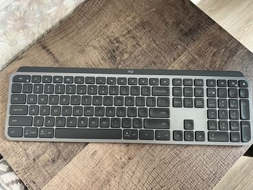 logitech клавиатура: Клавиатура