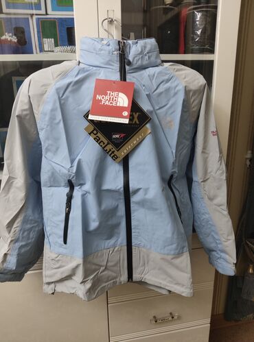 Куртки: Туристические куртки с капюшоном — ассортимент моделей для треккинга и — 9