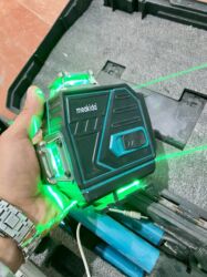 Pəncərələr: Salam 1defe istifade olunub. Hecbir prablemi yoxdur. Tezedir. Butun