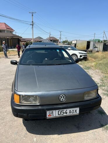 авто в рассрочку без первоначального взноса: Volkswagen Passat: 1991 г., 1.8 л, Механика, Бензин, Универсал