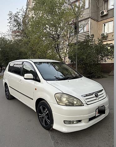 2001: Toyota Ipsum: 2001 г., 2.4 л, Автомат, Бензин, Минивэн — 2