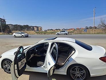 Mercedes-Benz: Mercedes-Benz E-Class: 2 l | 2019 il Sedan — 9