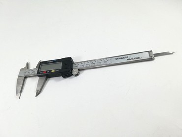 Ostali alati i mašine: Digitalni Subler 150mm Kvalitetni digitalni dubler duzine 15mm U — 2