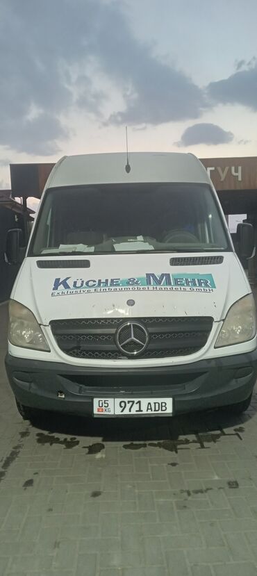 бампер на мерседес w211: Легкий грузовик, Mercedes-Benz, 2 т, Б/у