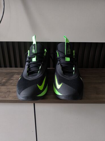 лоро пьяна: Эркектердин кроссовкасы, 48, Nike, Жаңы, түсү - Кара, Өзү алып кетүү, Акылуу жеткирүү
