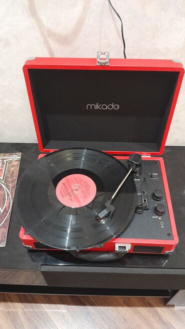 проигрыватель пластинок баку: Mikado portativ vinil çalğı qurğusu – çamadan tipli dizayn stereo +