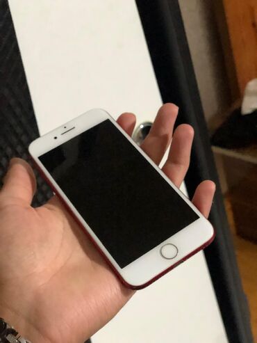 Apple iPhone: IPhone 7, 128 GB, Qırmızı, Barmaq izi