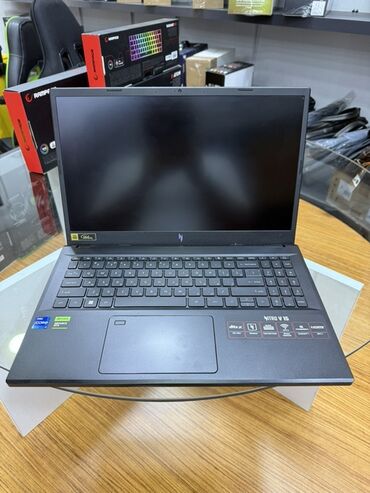 Modemlər və şəbəkə avadanlıqları: Intel Core i7, 16 GB, 15.6 "