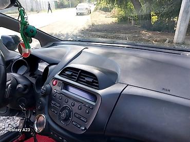 Унаа: Honda Jazz: 2011 г., 1.4 л, Вариатор, Хетчбек — 10
