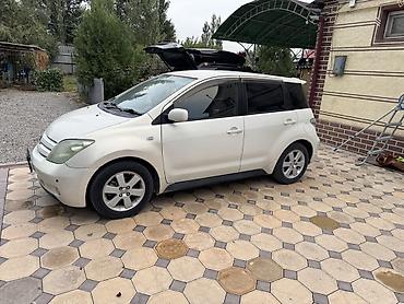 катализатор матиз: Toyota Ist: 2003 г., 1.5 л, Автомат, Хэтчбэк — 4