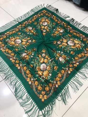 Baş geyimləri: Kəlağayı pambıq materıal.ıpekler de var .140/140 ölçüdə.qutu var -da lalafo.az — 14 Baş geyimləri: Kəlağayı pambıq materıal.ıpekler de var .140/140 ölçüdə.qutu var — 14