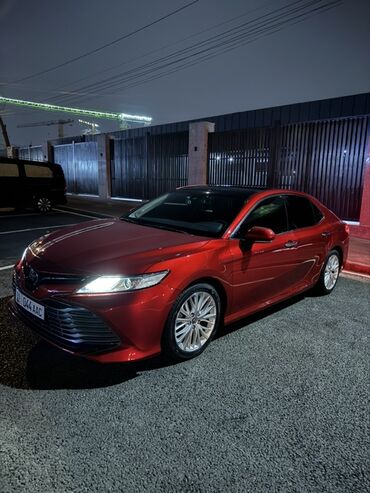 трамблёр на ниссан: Toyota Camry: 2017 г., 2.5 л, Автомат, Бензин, Седан