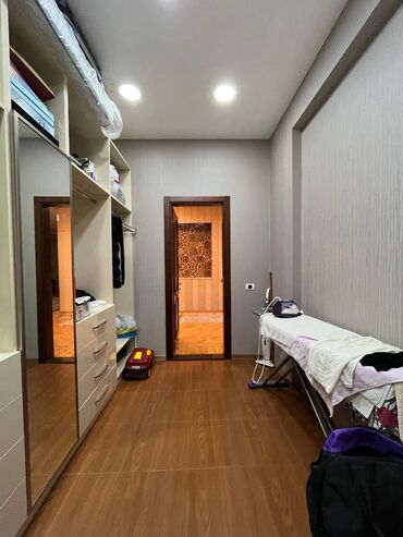 Yeni tikili: 4 otaqlı, Yeni tikili, 198 kv. m — 12