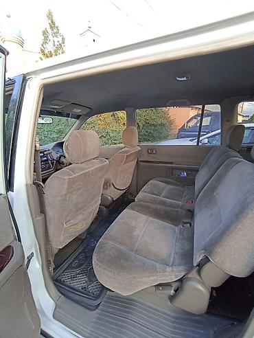 Mitsubishi: Mitsubishi Dion: 2000 г., 2 л, Автомат, Бензин, Минивэн — 14