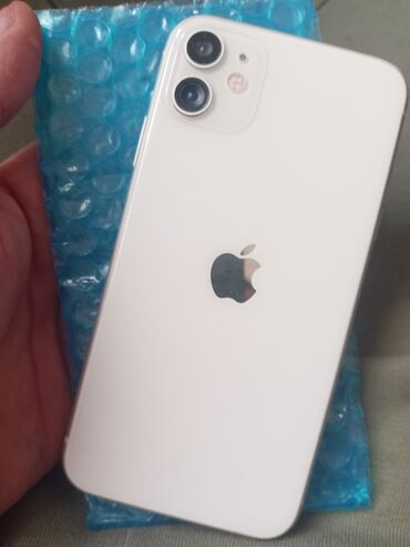 haljinica srebrno sa blago lamiranim delovima: IPhone 14, Broken phone