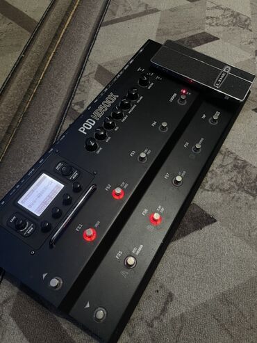 электронный коврик: Продаю гитарный процессор эффектов line6 pod hd500x. Имеет 512