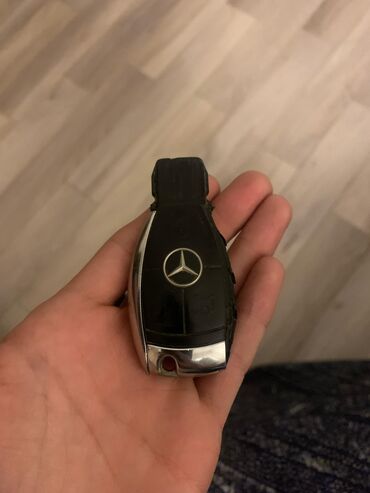 Ключи, замки, пульты: Mercedes açarı originaldır