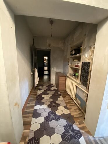 Продажа домов: Продаю пол дома! Район Коммунаров Вход отдельный,в шаговой — 4