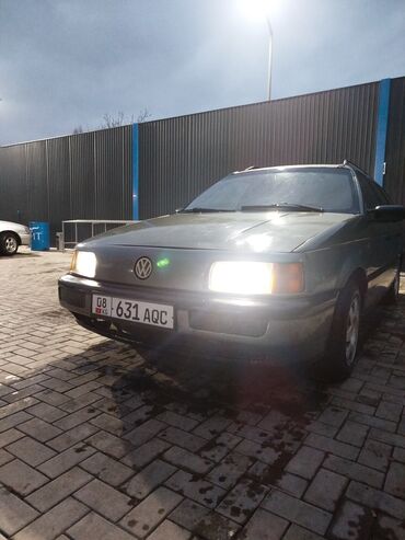 Volkswagen: Volkswagen Passat: 1993 г., 1.8 л, Механика, Бензин, Универсал