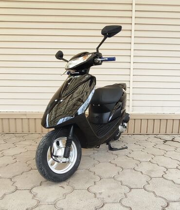 Мотоциклы и мопеды: Продаю отличный скутер 50 кубов Dio AF 68 Инжекторный 4х тактный Год