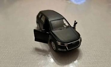 şaxta baba oyuncagi: Metal model avtomobil – qara rəngli SUV tipli miniatür - Korpus — 2