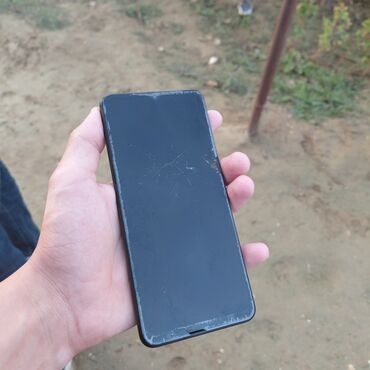 samsung galaxy a6 ekran: Samsung Galaxy A12 (qara rəng) Xüsusiyyətlər: - 6.5" tam ekran, damcı