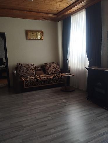 mətbəx ucun cılcıraq: Satılır: geniş və işıqlı zal üçün.Tam merkezde 3 otaq, 1 — 2