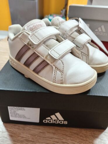 obuca mona krusevac: Adidas, Size - 22, Waterproof at lalafo.rs obuca mona krusevac: Adidas, Size - 22, Waterproof