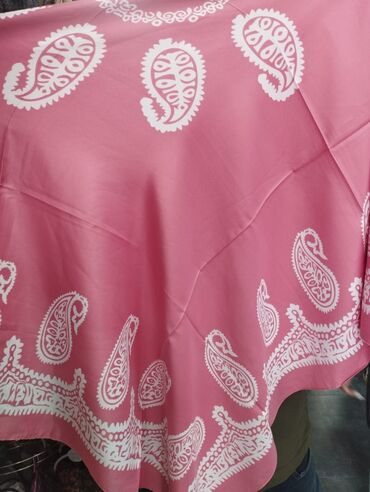 Çantalar: Kəlağayı təmiz ipək Baskal.90 AZN.turk malı 55 azn.qutularimiz var.5 — 6