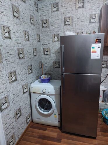 Köhnə tikili: Ev yerlesir 3 cu mkr Turk liseyinin yani 2otaqli 5in 5i Lelinqrad — 7