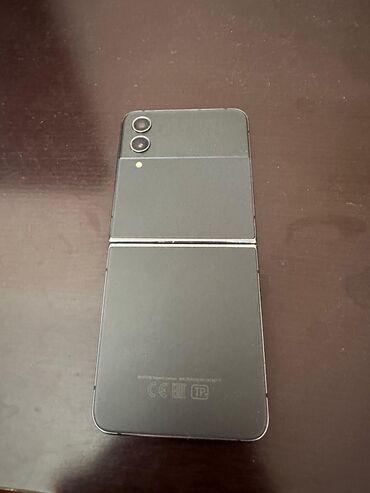 samsung z fold: Samsung Galaxy Z Flip 4, 256 ГБ, цвет - Серебристый, Отпечаток пальца, Face ID