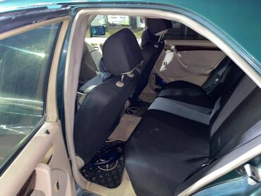 Mercedes-Benz: Mercedes-Benz 240: 2.4 l | 1998 il Sedan — 10