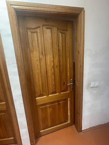 Qapılar və aksessuarlar: Məhsul: Taxta daxili qapılar dəsti Təsvir: - Klassik dizayna malik — 2