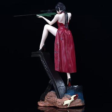 Искусство и коллекционирование: Фигурка из игры Resident Evil
Персонаж Ada Wong
Высота 36 см — 3