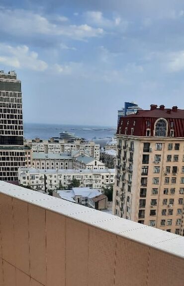 Uzunmüddətli kirayə mənzillər: ​📢 TƏCİLİ KİRAYƏ VERİLİR! – ŞƏHƏRİN TAM MƏRKƏZİNDƏ, DƏNİZ MƏNZƏRƏLİ! — 9