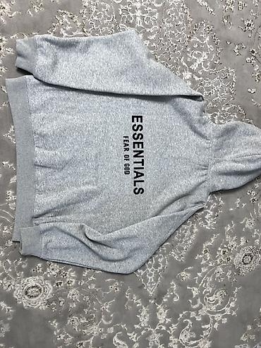 белый кит: Худи ESSENTIALS Fear of God

Сайз М — 1