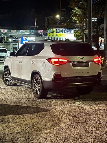 lexus 570 2010: Ssangyong Rexton: 2020 г., Внедорожник — 3