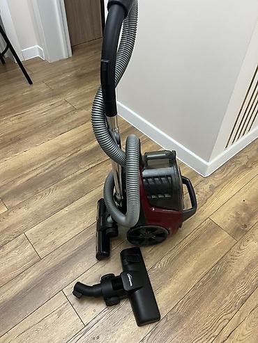 dyson hs05: Пылесос в отл. рабочем состоянии, есть запасные насадки. Пользовались — 2