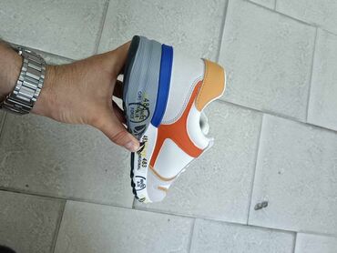 Women's Sneakers and athletic shoes: 45 — 7