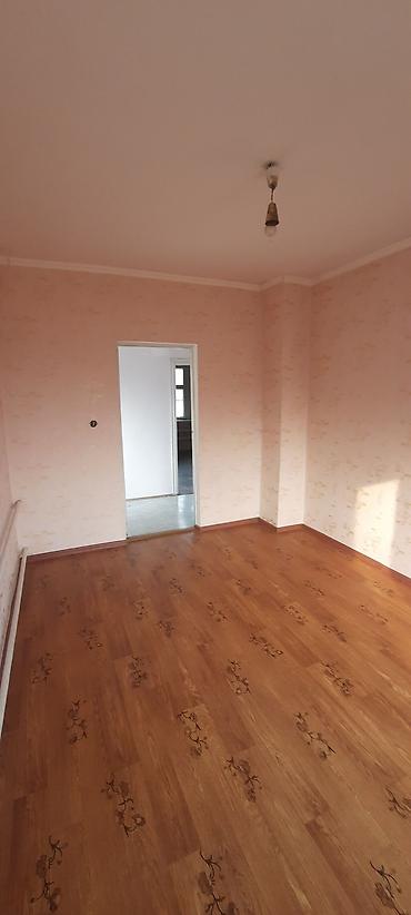 Продажа коттеджей и домов: Продаётся двухэтажный дом в селе Алексеевка из четырёх комнат по — 6