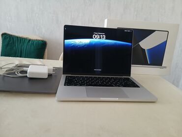 macbuk: İşlənmiş Apple MacBook, 14 ", Apple M1 Pro, 512 GB, Ünvandan götürmə