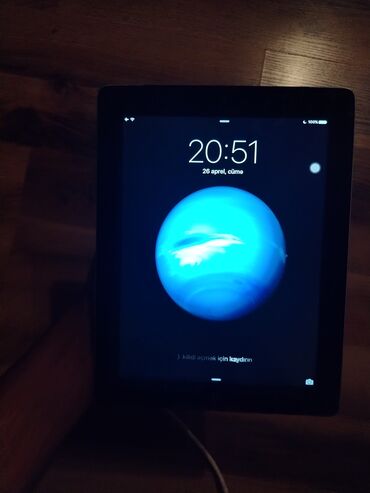 Planşetlər: Salam iPad 3 modeli yutub safariden baxmaga elverişlidir kalonkasinda