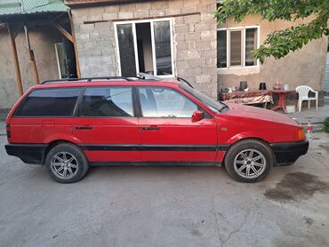 Volkswagen: Volkswagen Passat: 1991 г., 1.8 л, Механика, Бензин, Универсал