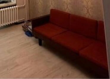 советский диван: Түз диван, түсү - Кызыл, Колдонулган