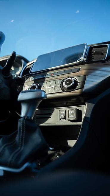 Isuzu: Isuzu D-Max: 2020 г., 1.9 л, Пикап — 8