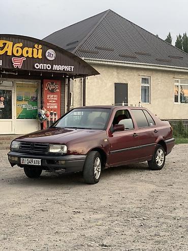замки дверные: Volkswagen Vento: 1994 г., 1.8 л, Механика, Бензин, Седан — 1