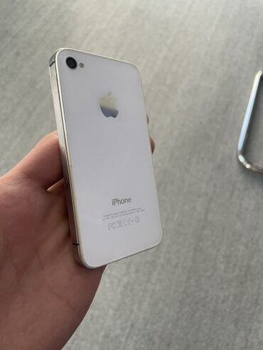 Apple iPhone: IPhone 4S, Ağ — 9