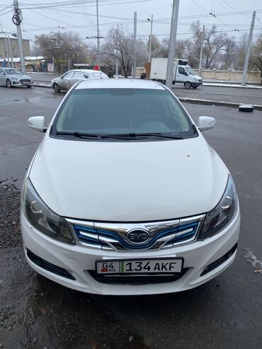 запаска фораннер: BYD : 2019 г., 2.5 л, Электромобиль, Седан