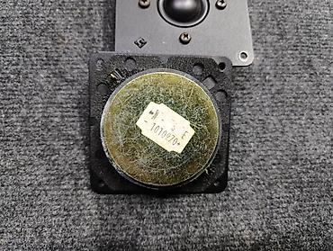 Zvučnici i stereo sistemi: Srednjotonci-visokotonci 4 oma iz kutije Denon SC 300 precnik — 3